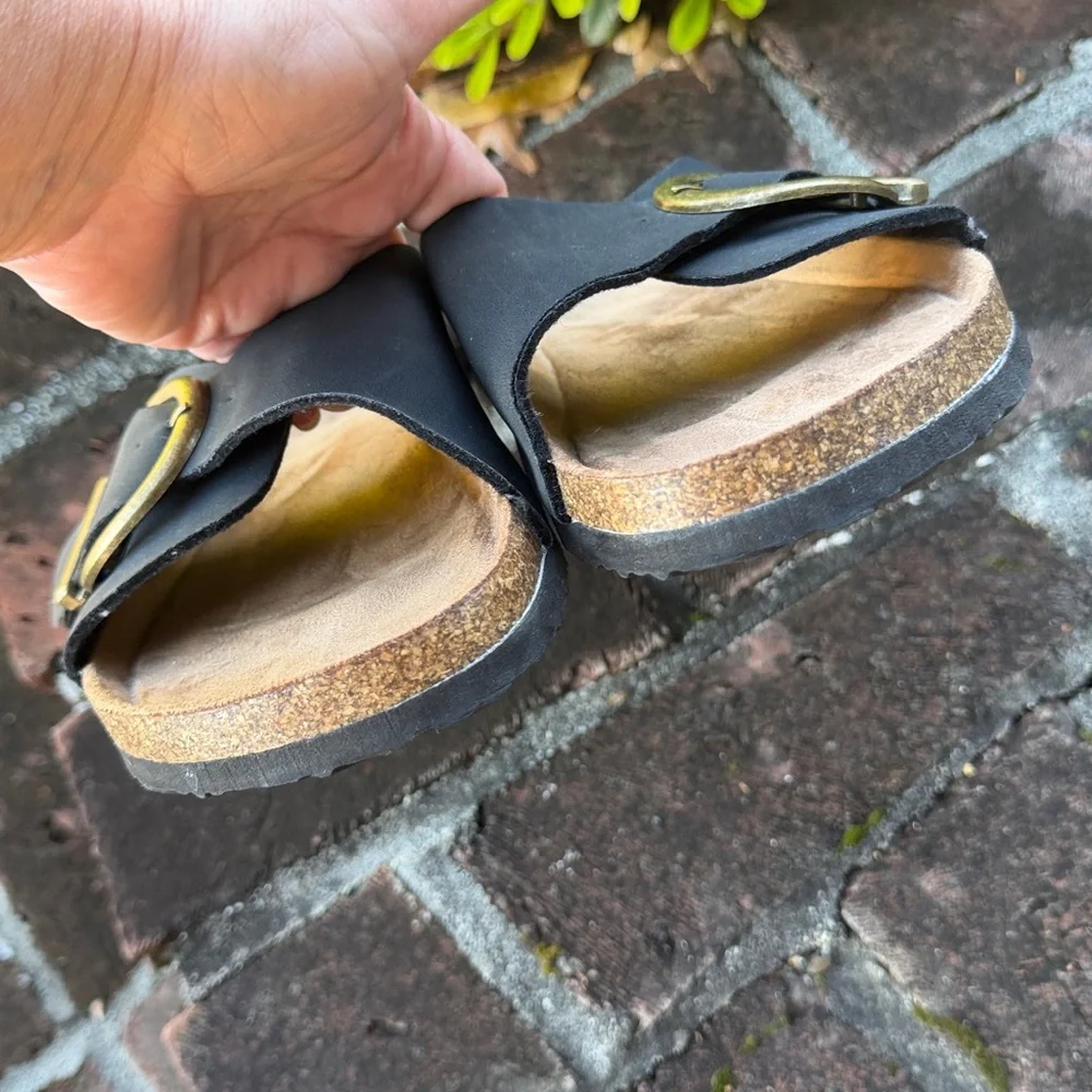 Pin Pochyaw Black Slide Sandals size 10 - Picture 4 of 6